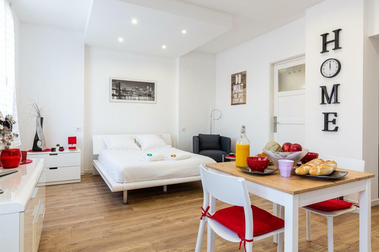 Misirlou -superbe Dans La Vieille Apartment Marseilles